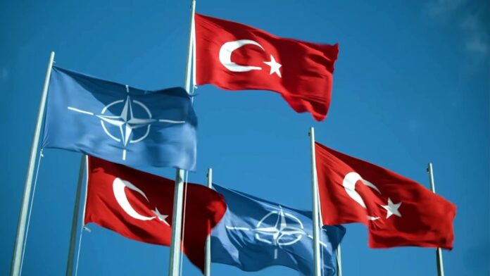 "ΝΑ ΒΑΛΕΙ ΦΡΕΝΟ ΣΤΗΝ ΤΟΥΡΚΙΑ ΤΟ ΝΑΤΟ" – THE TIMES