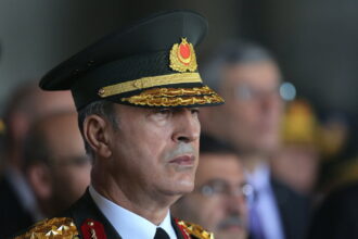 "ΕΙΜΑΣΤΕ ΠΟΛΥ ΑΝΕΤΟΙ - Η ΕΛΛΑΔΑ ΔΕΝ ΘΑ ΚΑΤΑΦΕΡΕΙ ΤΙΠΟΤΑ" - Απίστευτες δηλώσεις του Τούρκου ΥΠΑΜ
