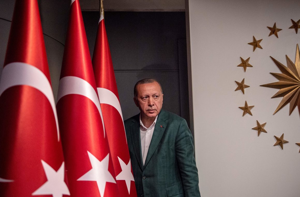 ΞΕΦΤΙΛΙΖΕΙ ΤΟΝ ΕΡΝΤΟΓΑΝ Η ΣΑΟΥΔΙΚΗ ΑΡΑΒΙΑ: "Εκείνος έκανε πρόταση για UAVs, όχι εμείς"