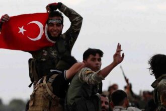 ΤΟΥΡΚΙΚΕΣ ΠΥΡΑΥΛΙΚΕΣ ΕΠΙΘΕΣΕΙΣ ΣΤΗ ΣΥΡΙΑ: Χτύπησαν το Χαλέπι παρέα με τους ισλαμιστές