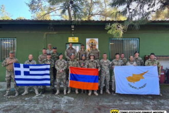 Έλληνες και Αρμένιοι "Sniper"