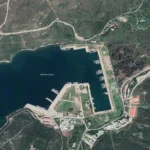 Παρατηρώντας την Τουρκική ναυτική βάση αποβατικών στην Φώκαια