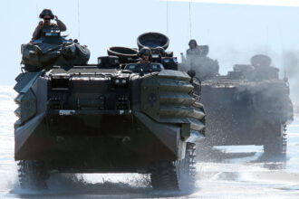 ΕΚΤΑΚΤΟ: Εγκρίθηκε η πώληση αμφίβιων AAV-7 για την Ελλάδα από τις ΗΠΑ