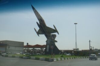 Έπεσε Ιρανικό F-5 | Ηρωική προσπάθεια των πιλότων να σωθούν πολίτες