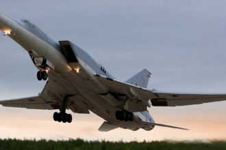 Δύο Tu-22m3 της ρωσικής πολεμικής αεροπορίας πάνω απο τη Λευκορωσία