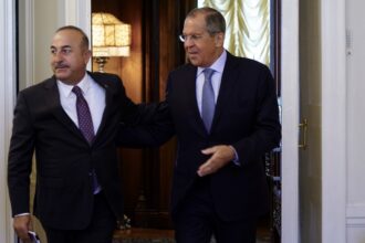 Τουρκία: Ο Τσαβούσογλου βρήκε λύση για Ρωσία και Ουκρανία
