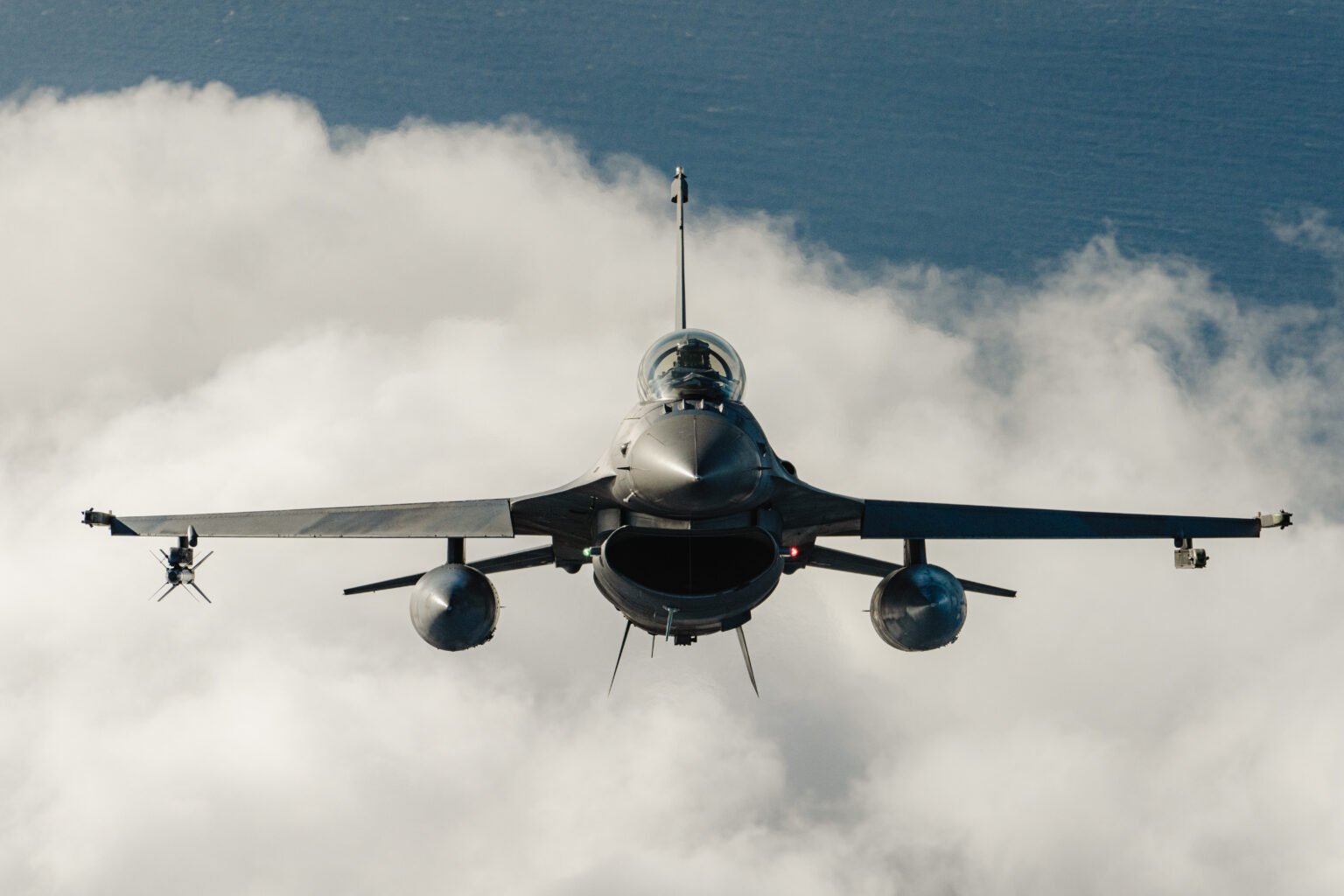 Ελληνικά F-16 σε συνεκπαίδευση με Αμερικανικά B-52