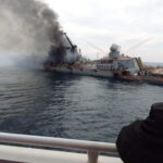 Φωτογραφίες απο το φλεγόμενο Moskva και Ρωσικές δικαιολογίες