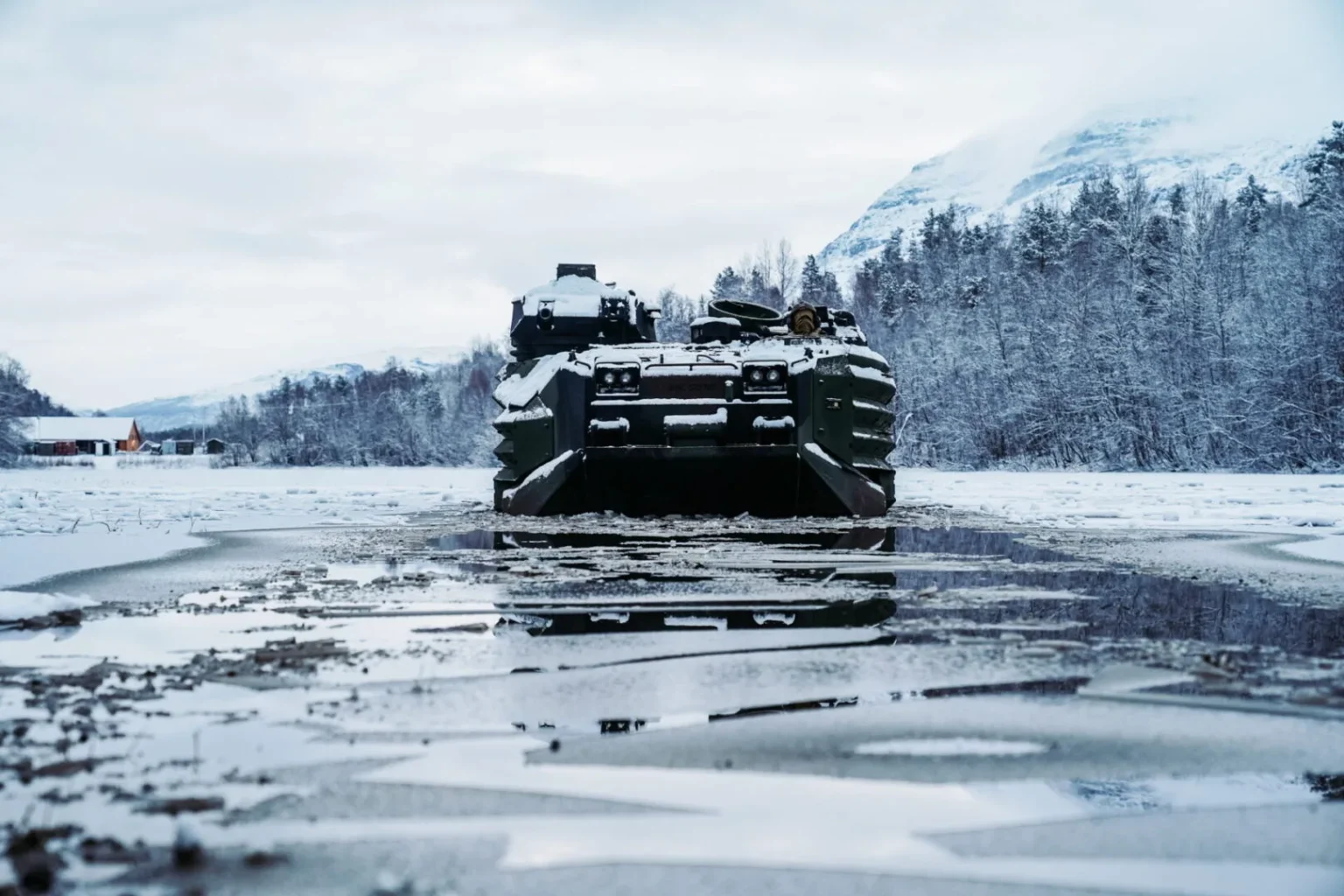 AAV-7 | Ερωταπαντήσεις για την προοπτική ένταξης του στον ΕΣ