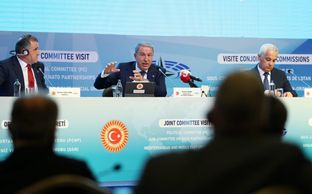 ΕΚΤΑΚΤΟ: Πρωτοφανής ένταση μεταξύ Ακάρ και Ελλήνων βουλευτών - NEMESIS HD