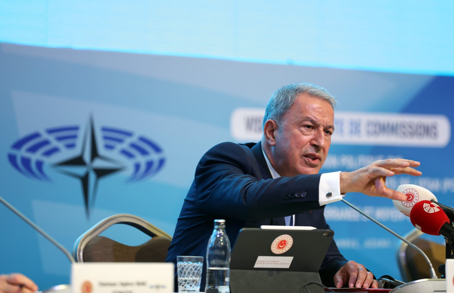 ΕΚΤΑΚΤΟ: Πρωτοφανής ένταση μεταξύ Ακάρ και Ελλήνων βουλευτών - NEMESIS HD
