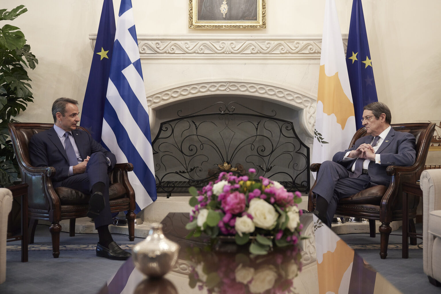 Συντονισμός Ελλάδας - Κύπρου και δωρεά Κυβερνητικού Αεροσκάφους - NEMESIS HD