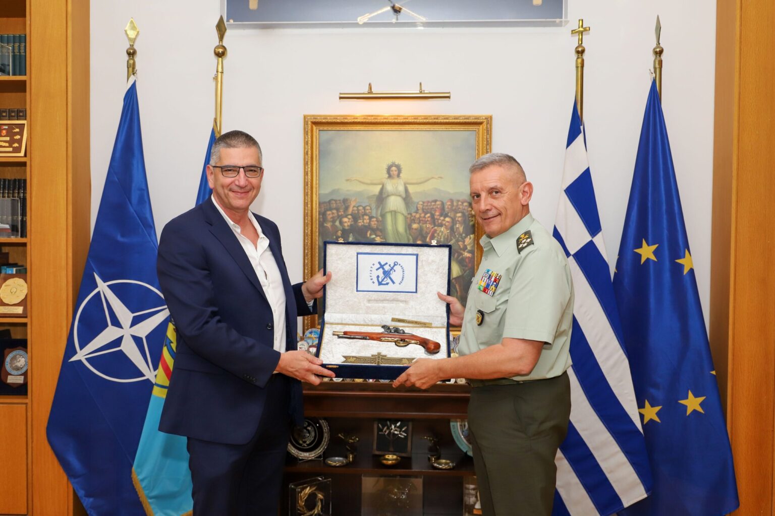 Δεν επαναπαύεται ο Α/ΓΕΕΘΑ: Συναντήσεις γύρω απο τα UAV και τον κυβερνοχώρο