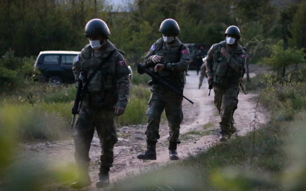 Απάντηση σε Ερντογάν: Συριακές δυνάμεις πέρασαν ανατολικά του Ευφράτη