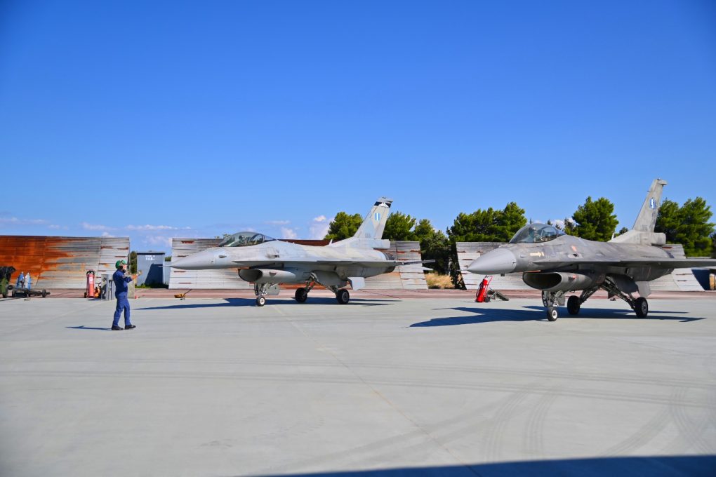 Τα πρώτα F-16 «Viper» στην δύναμη της Πολεμικής Αεροπορίας μας - NEMESIS HD