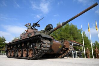 Σημαντική πρωτοβουλία του ΓΕΣ για την ανάδειξη της ιστορίας του Ιππικού - Τεθωρακισμένων - NEMESIS HD