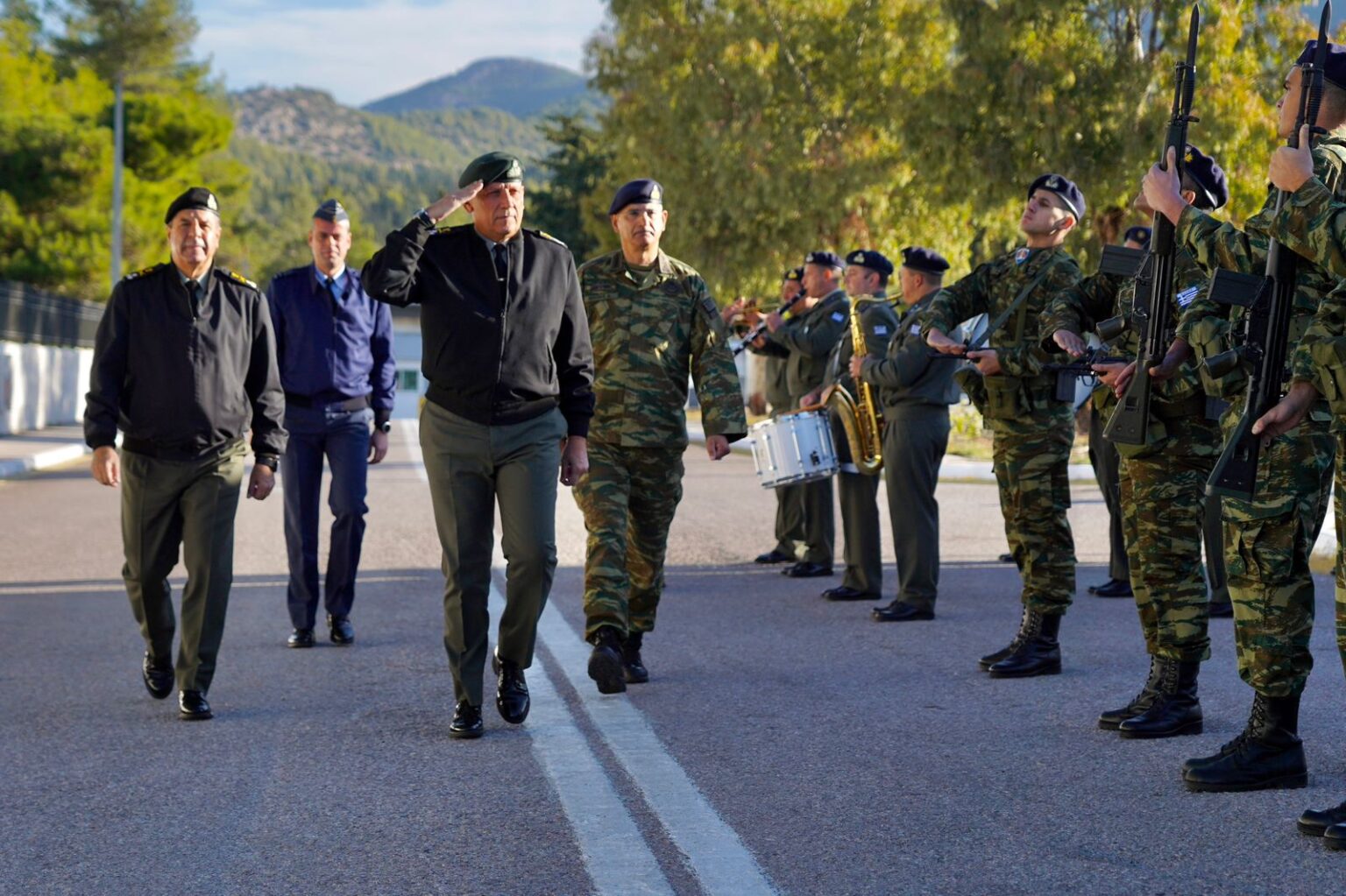 Ο Αρχηγός ΓΕΕΘΑ στο Κέντρο Επιχειρήσεων της ΑΣΔΕΝ - NEMESIS HD