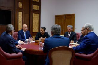 Λιβύη: Δεν έπεσε σε παγίδα ο Δένδιας και συναντήθηκε με Χαφτάρ