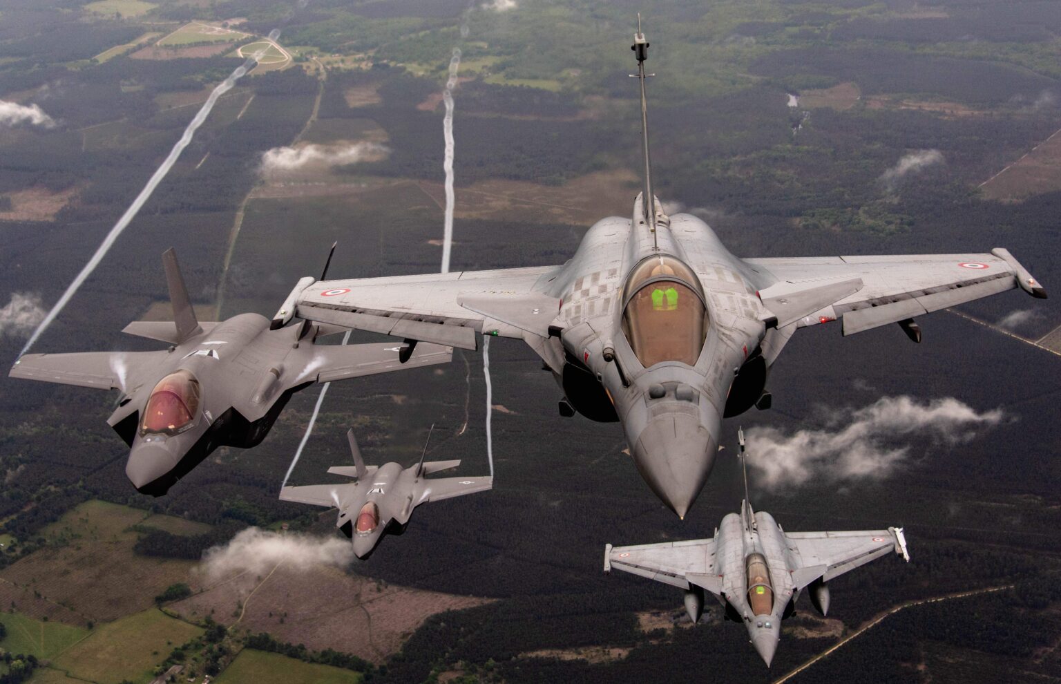 ΑΠΟΨΗ: ΔΕΝ αρκεί η θυσία 2 Τουρκικών F-16 για ένα RAFALE - NEMESIS HD