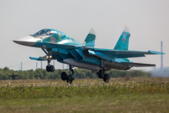 Ρωσικό Su-34 «βομβάρδισε» την Ρωσική πόλη Μπέλγκοροντ (Belgorod) - NEMESIS HD