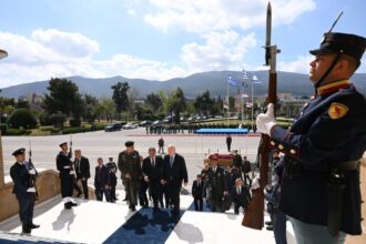 Ο Υπουργός Άμυνας του Ισραήλ στην Αθήνα: Ραγδαία ενίσχυση των στρατιωτικών σχέσεων