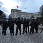 Βαλκανική παράκρουση: Σύγκρουση των Αλβανών με Ιρανούς Μουτζαχεντίν στο Δυρράχιο - NEMESIS HD