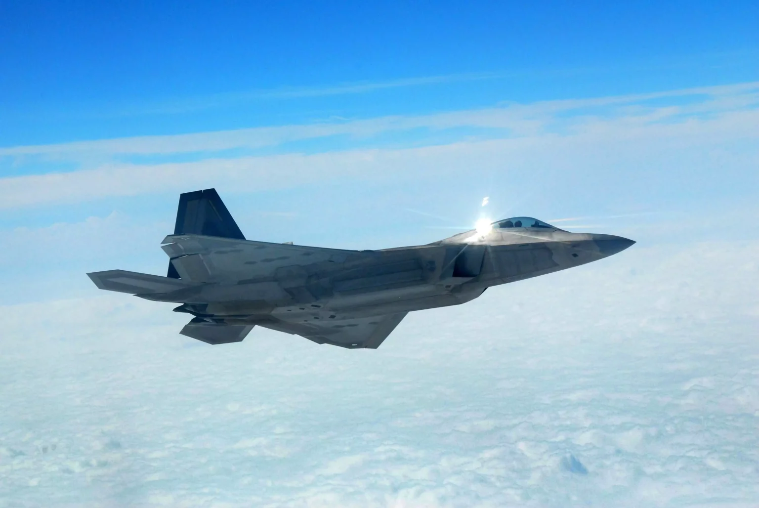 Έκτακτη αποστολή F-22 Raptor στην CENTCOM από ΗΠΑ μετά από «επικίνδυνες» Ρωσικές συμπεριφορές - NEMESIS HD