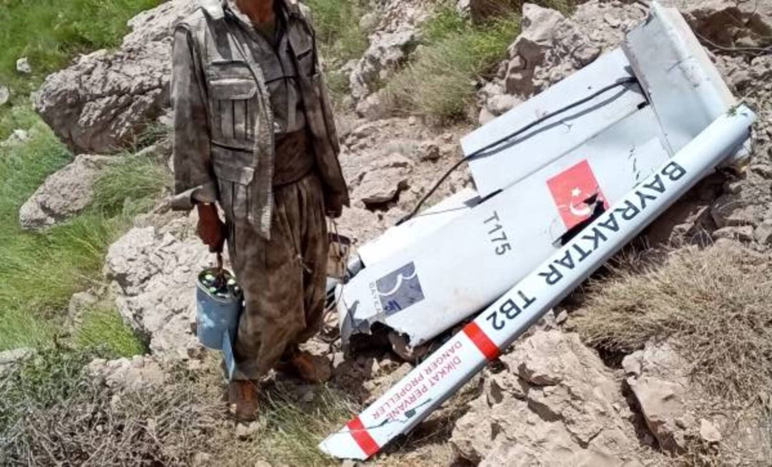 ΕΚΤΑΚΤΟ: Τουρκικό Bayraktar TB2 στα χέρια του PKK - NEMESIS HD