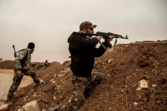 Κούρδοι στην Συρία Κουρδικές δυνάμεις SDF απέναντι από τζιχαντιστές και Τουρκία