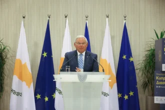 «Δεν αποτελεί έκπληξη» η στάση Ερντογάν: Μενέντεζ για Κύπρο