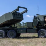 Ουκρανικό βίντεο με φονικά χτυπήματα HIMARS κατά συγκέντρωσης Ρωσικών δυνάμεων - NEMESIS HD