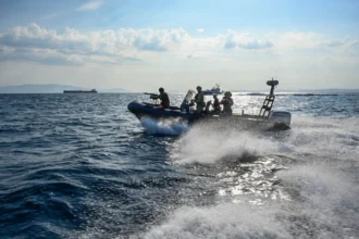 Τουρκικό παραλήρημα:«Η Ελλάδα κατέλαβε τις Οινούσσες το 2004»