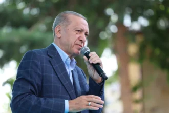 «Με την άδεια του Αλλάχ θα γονατίσουμε τον πληθωρισμό»: Η νέα οικονομική πολιτική του Ερντογάν