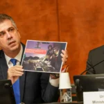 Αυστηρή Προειδοποίηση Ισραήλ στον ΟΗΕ: «Να αφοπλιστεί η Χεζμπολάχ» - Τι δήλωσε ο Ελί Κοέν