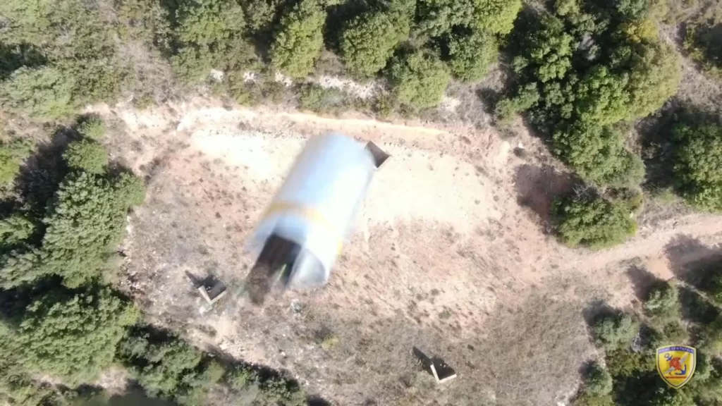 Δείτε βίντεο του ΓΕΕΘΑ από δράση ελληνικού οπλισμένου μικρού drone: Μαθήματα από τον πόλεμο της Ουκρανίας για τις ένοπλες δυνάμεις