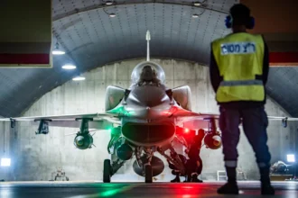 Το Ισραήλ απάντησε στις απειλές του Ιράν: Βομβαρδισμός κατά των δυνάμεων του στην Συρία και πληροφορίες για μεγάλες απώλειες