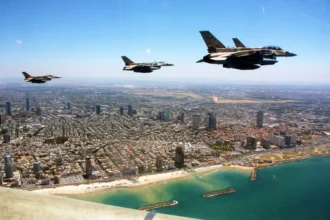 Σαρωτικές απαντήσεις από την Ισραηλινή Πολεμική Αεροπορία και Πυροβολικό κατά της Χεζμπολάχ στον Λίβανο