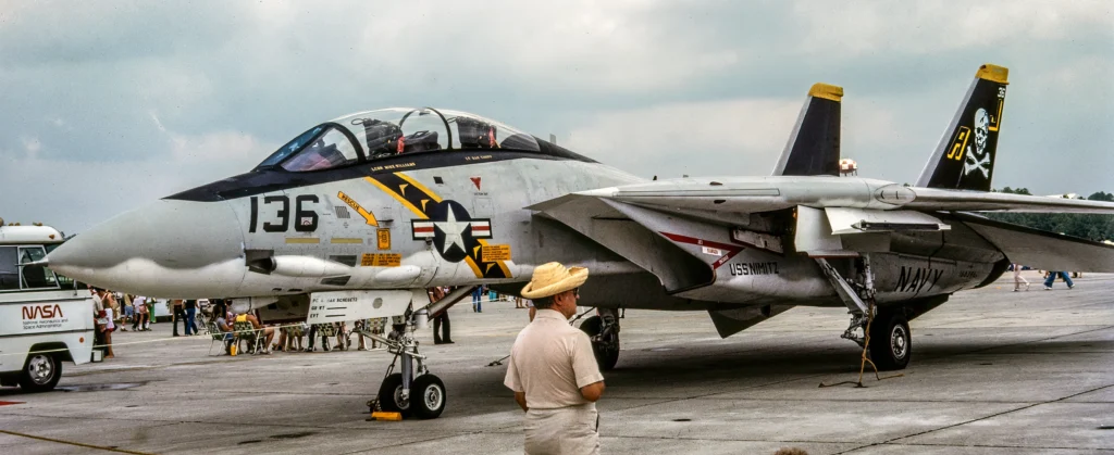 F-14 Tomcat: Η ιστορία του μαχητικού - σύμβολο του US Navy