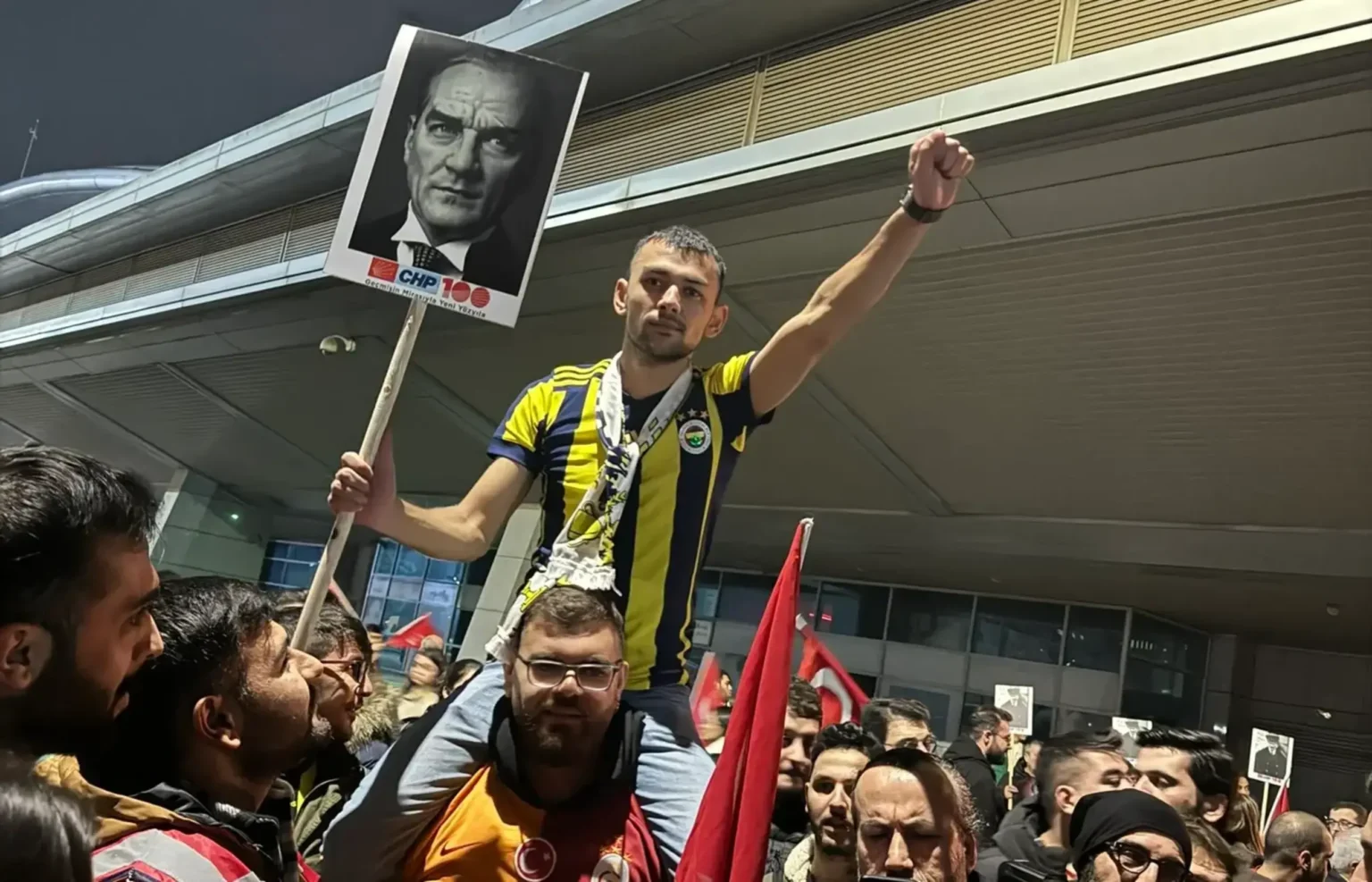 Κόντρα Τουρκίας - Σαουδικής Αραβίας για τον Ατατούρκ και έναν ποδοσφαιρικό αγώνα