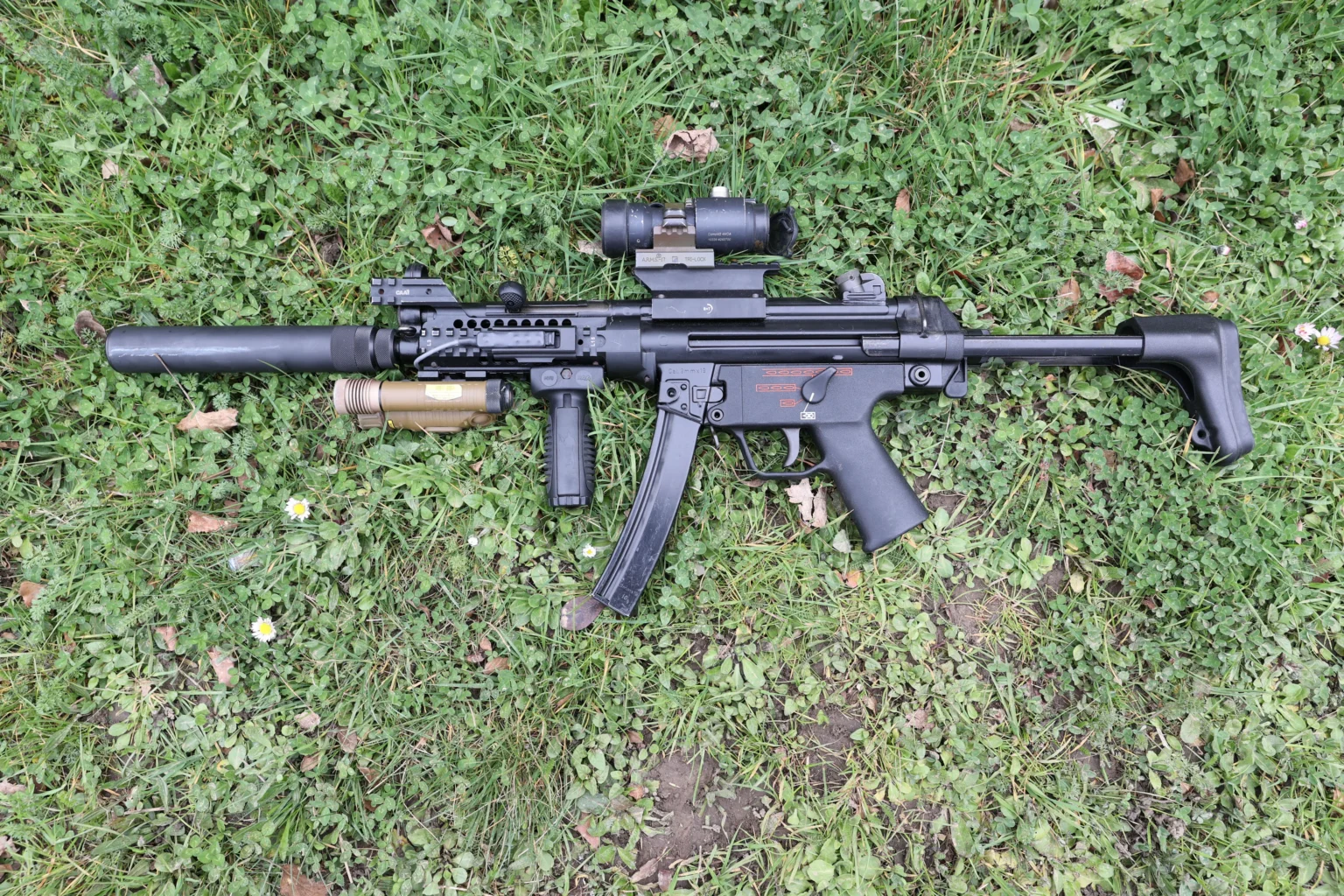 MP-5: Το θρυλικό υποπολυβόλο (SMG) της Heckler & Koch - NEMESIS HD