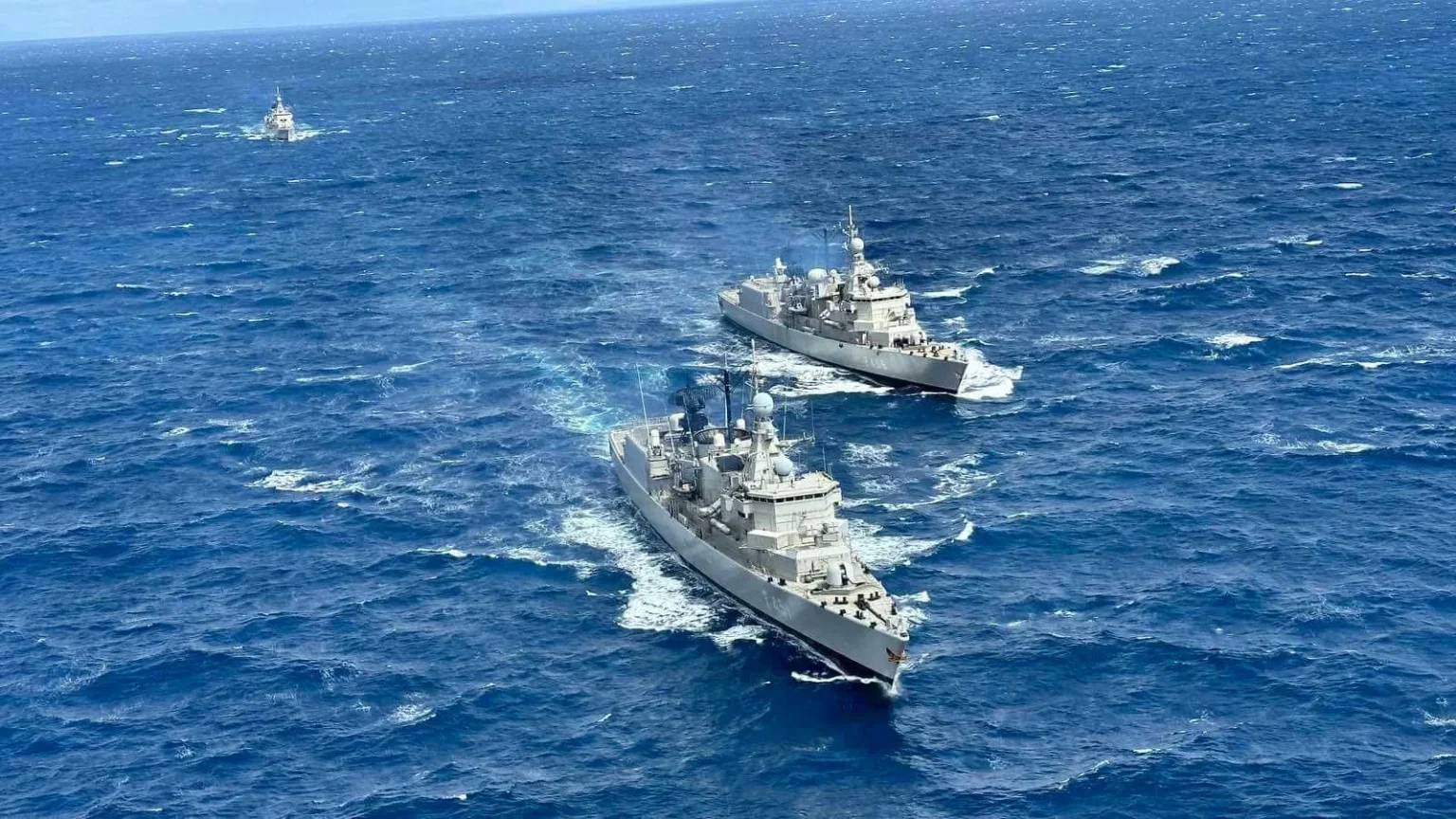 «Λόγχη 2/24»: Φρεγάτες, ΤΠΚ, ελικόπτερα του Πολεμικού Ναυτικού σε άσκηση