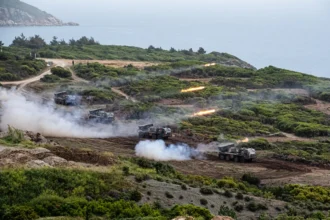 Βροχή ρουκετών από τα Ελληνικά ΠΕΠ RM-70 Άσκηση συνεργασίας και με τα «SPERWER» + Βίντεο