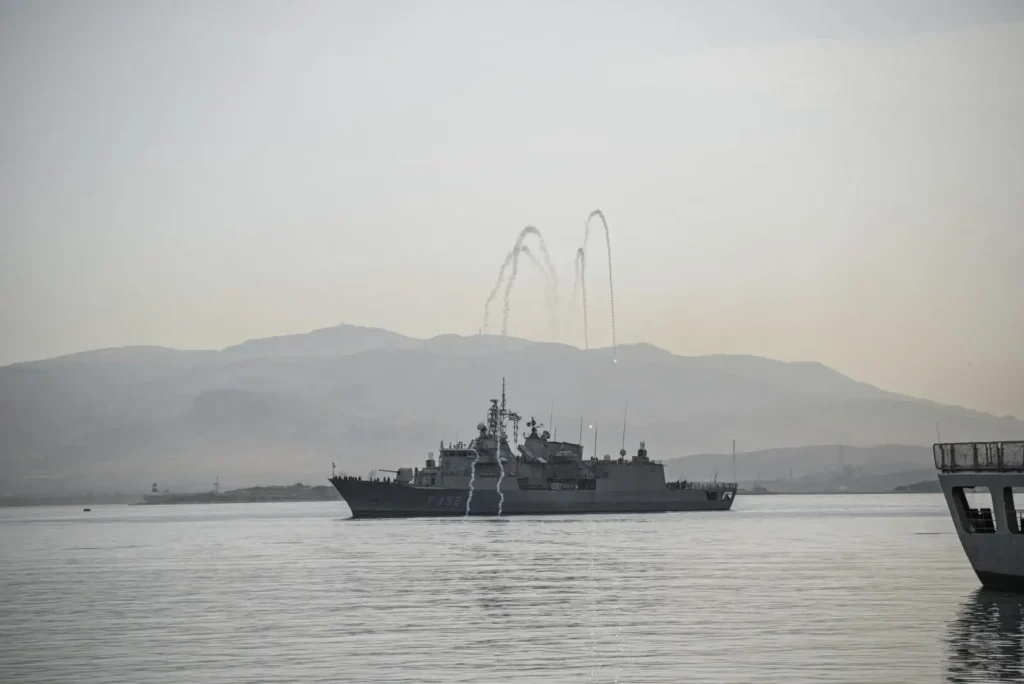 Το βίντεο του Πολεμικού Ναυτικού για την επιστροφή της Φρεγάτας «Ύδρα» από το πεδίο της μάχης - Ζήτω το ΠΝ!