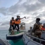 Επίθεση της Κίνας με σπαθιά και μαχαίρια σε σκάφη του πολεμικού ναυτικού των Φιλιππίνων + ΒΙΝΤΕΟ
