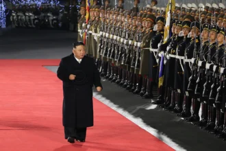 Η Βόρεια Κορέα στέλνει στρατό υπέρ της Ρωσίας στην Ουκρανία - Τι απαντούν οι ΗΠΑ