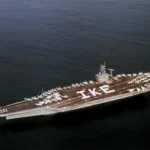 Το Αεροπλανοφόρο USS Eisenhower φεύγει από την Ερυθρά Θάλασσα ενώ οι Χούθι ισχυρίζονται ότι το έπληξαν - Έρχεται Σούδα