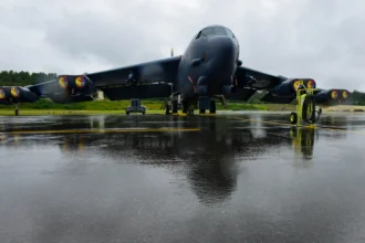 To NATO ενισχύει το πυρηνικό οπλοστάσιο του σύμφωνα με τον Στολτενμπέργκ εν μέσω «αυξημένων απειλών» από Κίνα, Ρωσία και Βόρεια Κορέα
