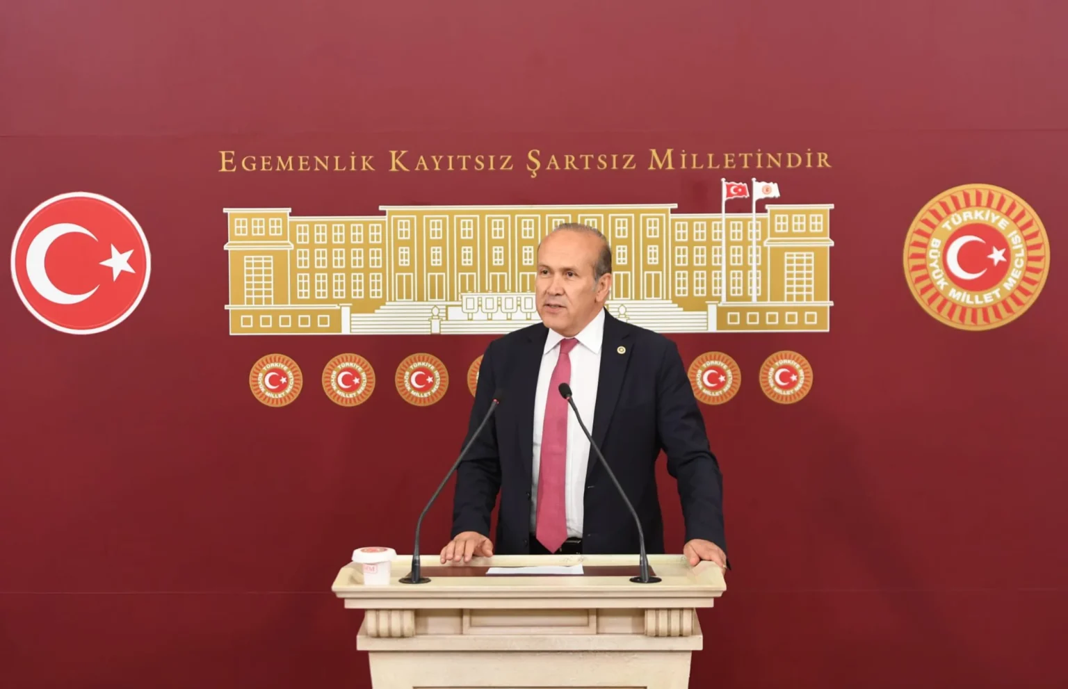 «Παραμύθι η Γαλάζια Πατρίδα» λέει Τούρκος βουλευτής - Πώς αντέδρασε το κόμμα του Ερντογάν