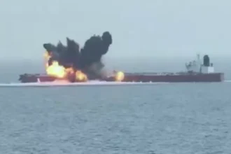Επίθεση σε ελληνόκτητο πλοίο από τους Χούθι- «Αντίποινα για την Γάζα» λένε οι Χούθι [ΒΙΝΤΕΟ]