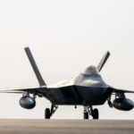 Οι ΗΠΑ έτοιμες για μάχη στην Μέση Ανατολή: F-22, F-18, Αντιτορπιλικά και Αεροπλανοφόρo απέναντι στο Ιράν - Το USS Wasp στην Κύπρο